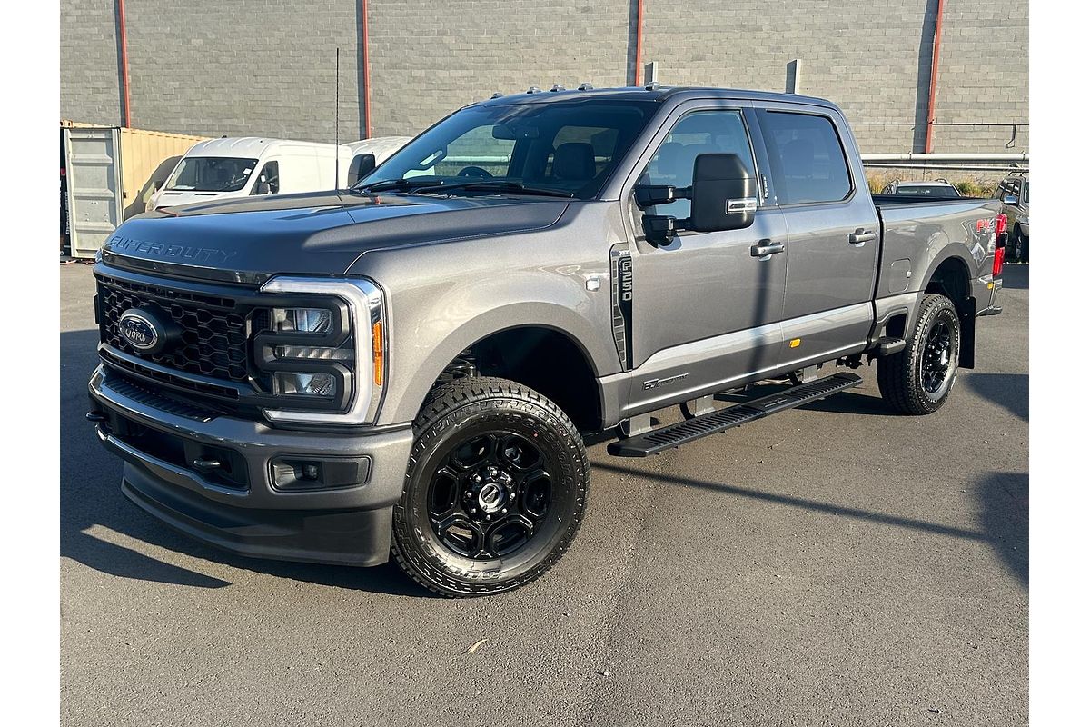 2023 Ford F250 XLT 4X4