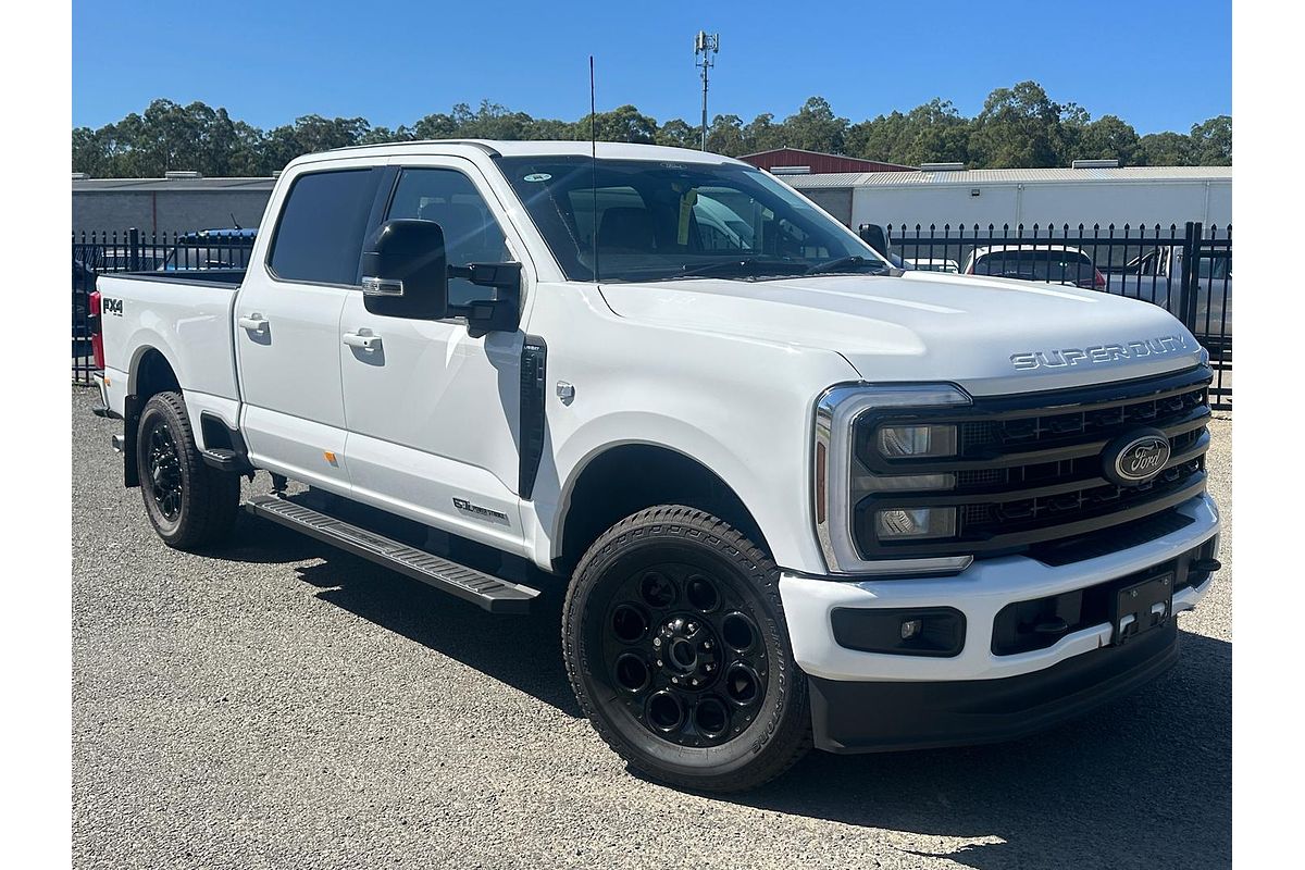 2023 Ford F350 Lariat 4X4