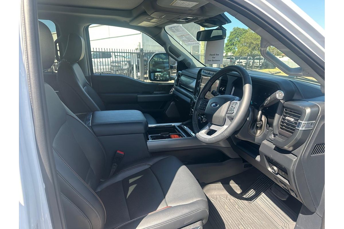 2023 Ford F350 Lariat 4X4