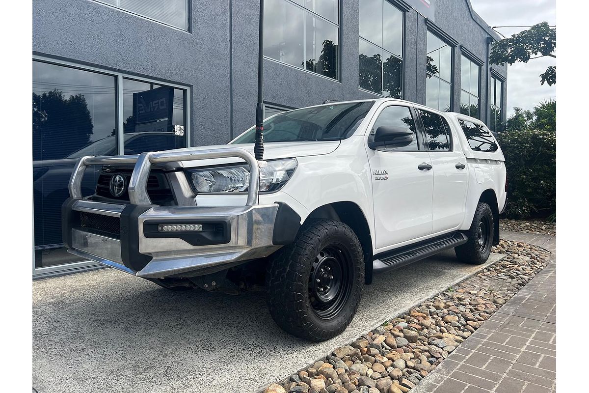 2025 Toyota Hilux SR GUN126R 4X4