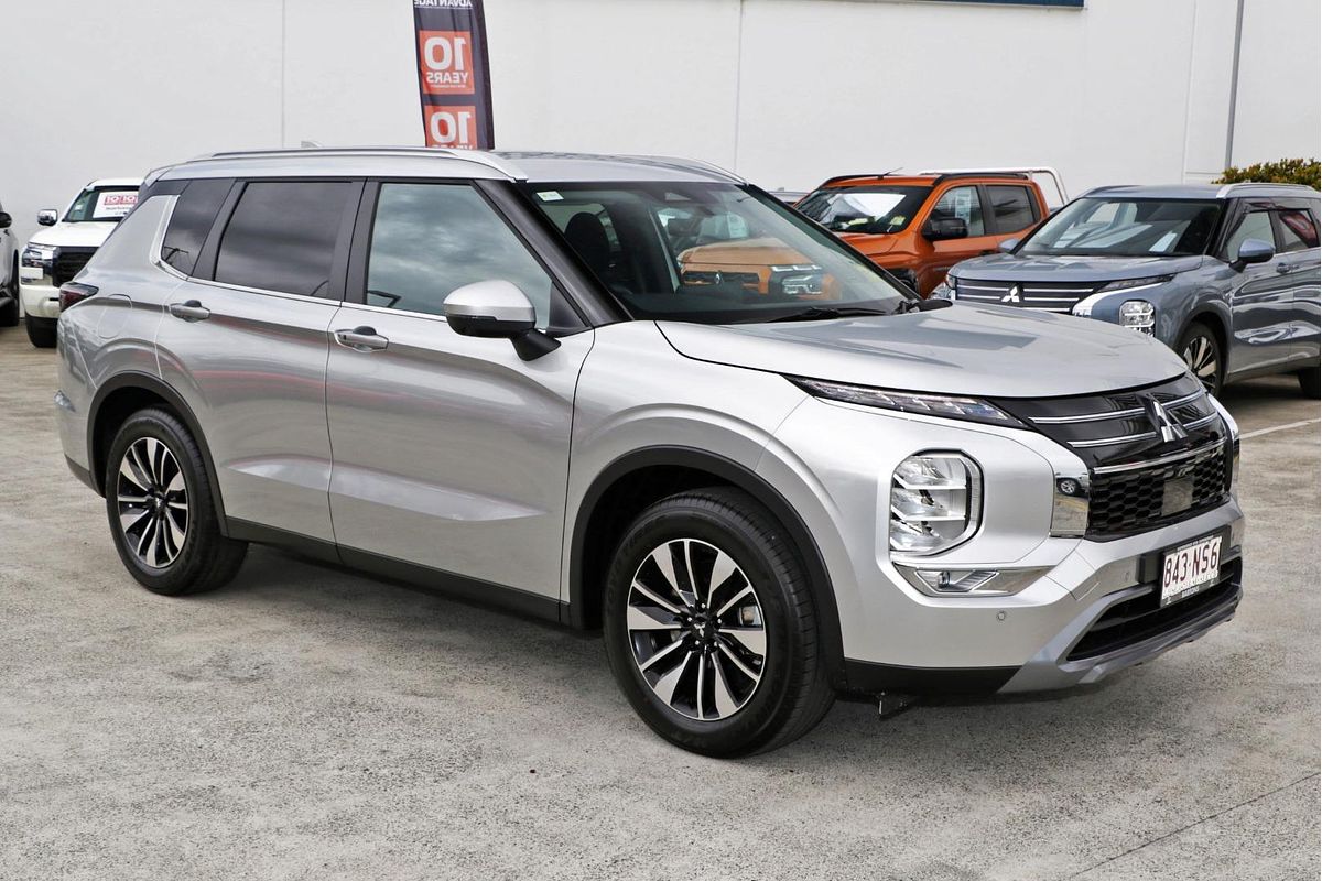 2025 Mitsubishi Outlander LS ZM