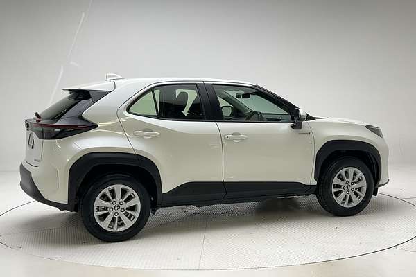 2022 Toyota Yaris Cross GX MXPJ15R thumb-2