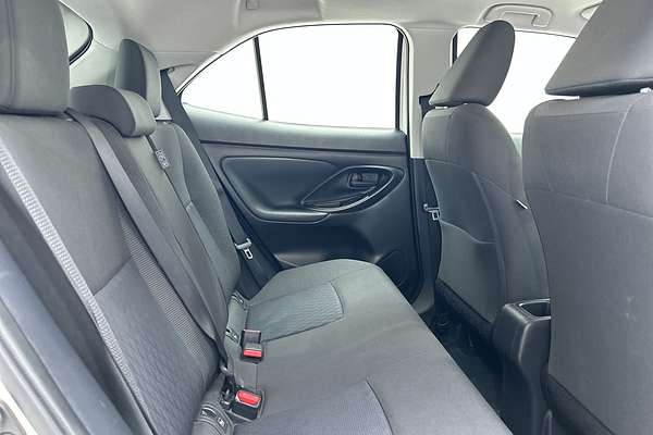 2022 Toyota Yaris Cross GX MXPJ15R thumb-11