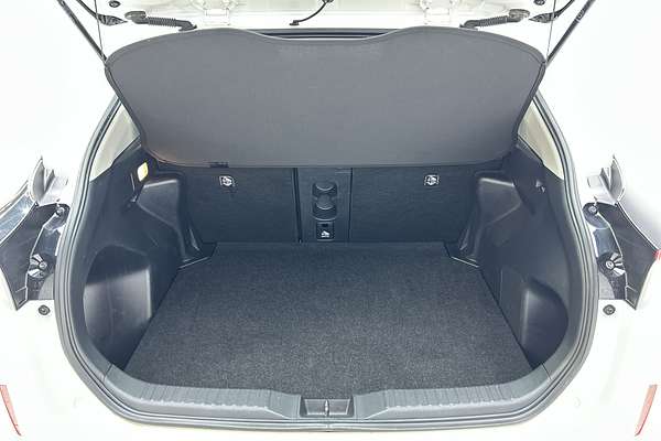 2022 Toyota Yaris Cross GX MXPJ15R thumb-20
