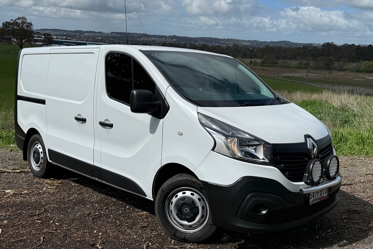 2017 Renault Trafic 85kW X82 SWB Low Roof