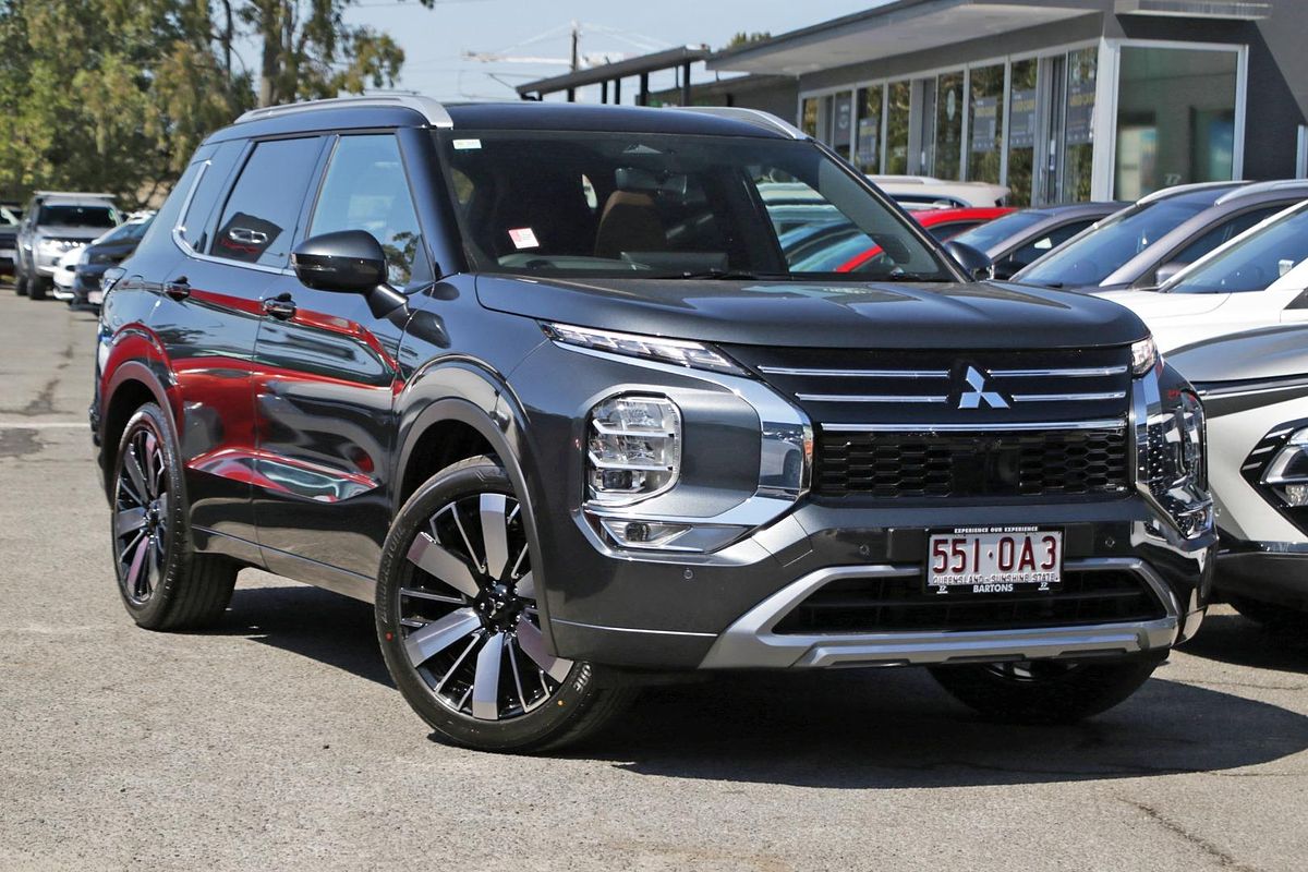 2025 Mitsubishi Outlander Exceed Tourer ZM
