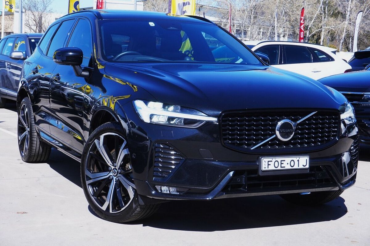 2021 Volvo XC60 B6 R-Design