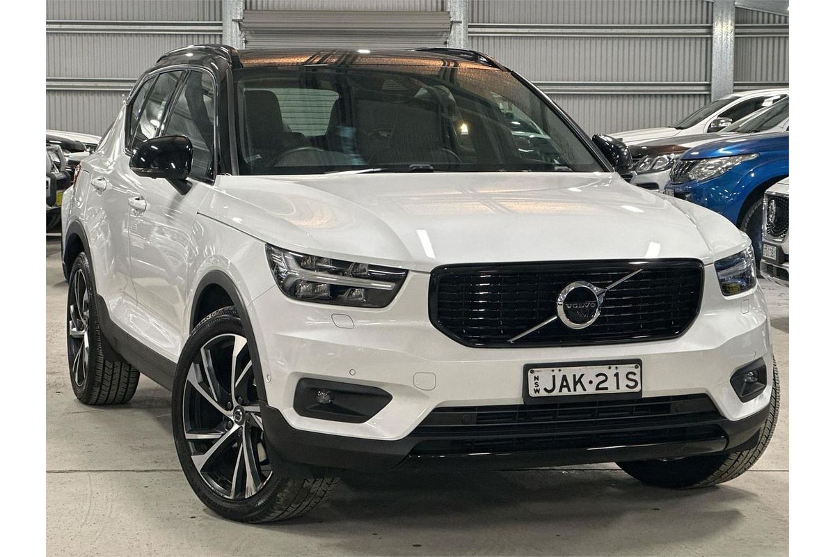 2020 Volvo XC40 T5 R-Design