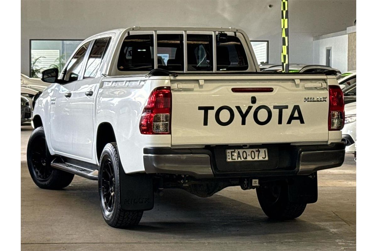 2018 Toyota Hilux SR GUN126R 4X4