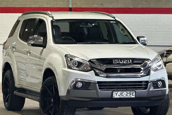 2019 Isuzu MU-X LS-T