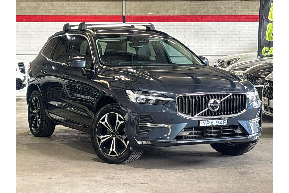 2021 Volvo XC60 B5 Momentum
