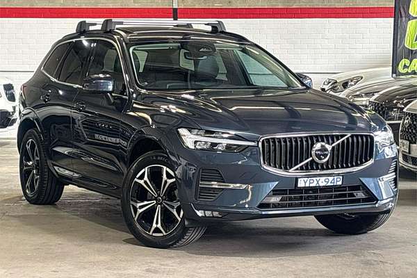 2021 Volvo XC60 B5 Momentum