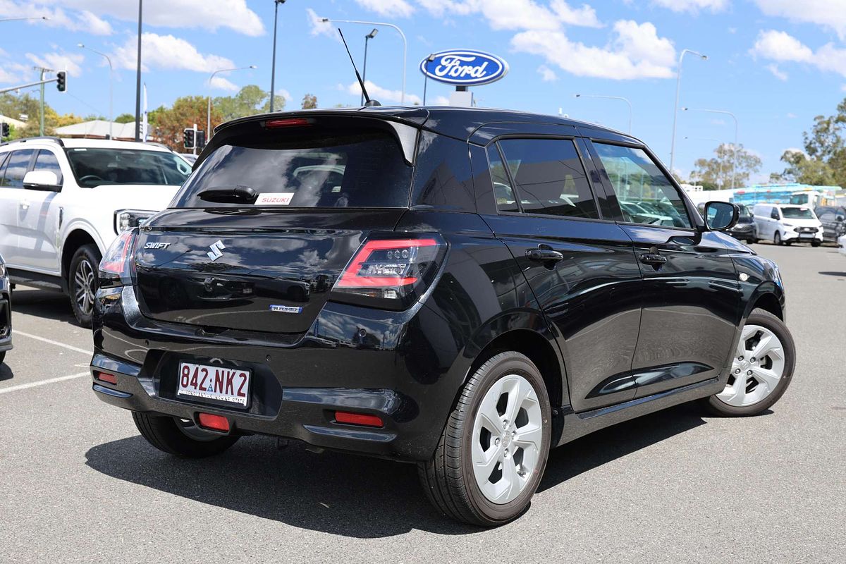 2025 Suzuki Swift Hybrid Plus UZ