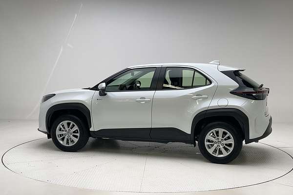 2024 Toyota Yaris Cross GX MXPJ10R thumb-7