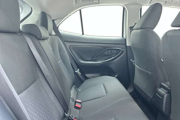 2024 Toyota Yaris Cross GX MXPJ10R thumb-10