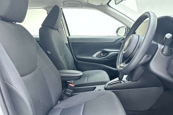 2024 Toyota Yaris Cross GX MXPJ10R thumb-11