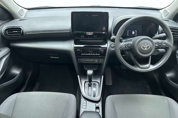 2024 Toyota Yaris Cross GX MXPJ10R thumb-18