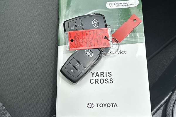 2024 Toyota Yaris Cross GX MXPJ10R thumb-21
