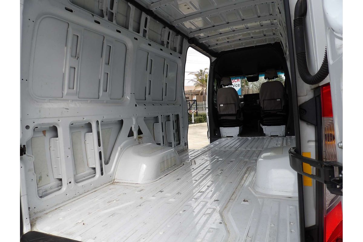 2020 Mercedes-Benz Sprinter 519CDI VS30 LWB High Roof image 8