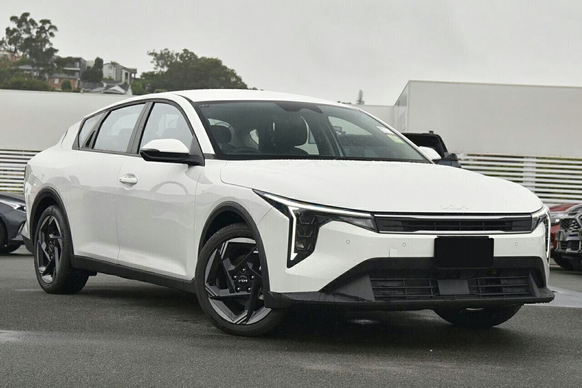 2026 Kia K4 Sport CL4m