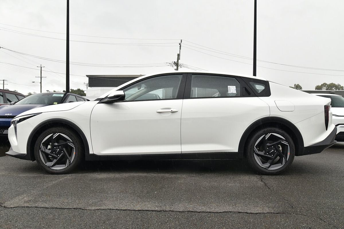 2026 Kia K4 Sport CL4m