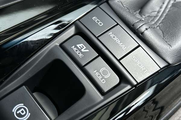 2025 Toyota Camry Ascent AXVH80R thumb-16