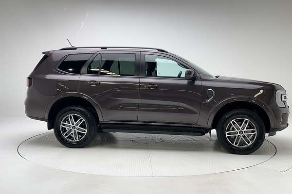2024 Ford Everest Trend 2.0L thumb-8