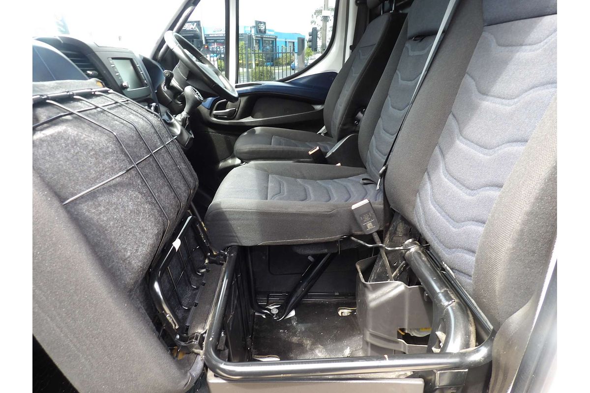 2020 IVECO Daily 70C18 image 15