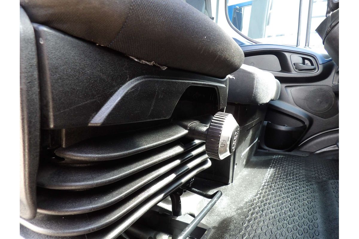 2020 IVECO Daily 70C18 image 21