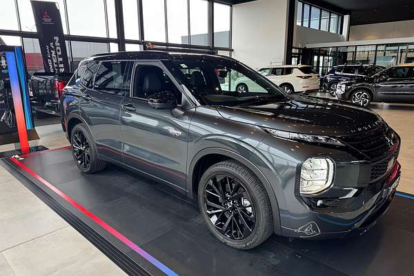 2025 Mitsubishi Outlander PHEV GSR ZM