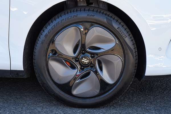 2025 MG IM6 Premium S12L thumb-3
