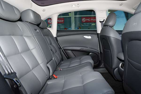 2025 MG IM6 Premium S12L thumb-8