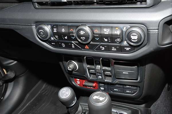 2025 Jeep Wrangler Unlimited Rubicon JL thumb-13