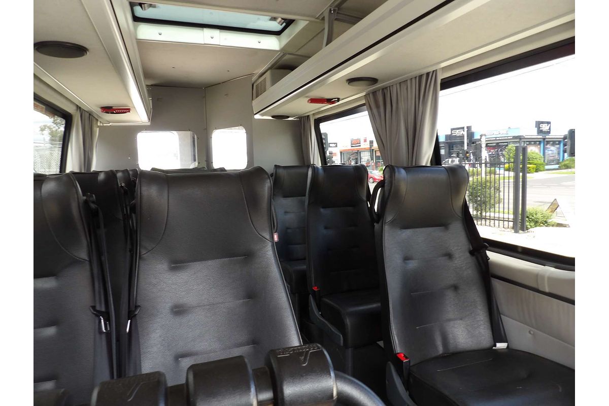 2019 IVECO Daily Minibus Shuttle 12