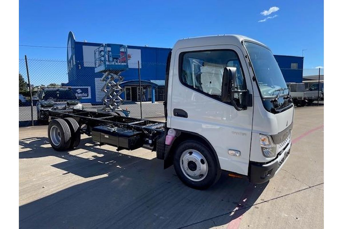 2025 Fuso Canter 515 image 7