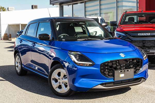 2025 Suzuki Swift Hybrid UZ