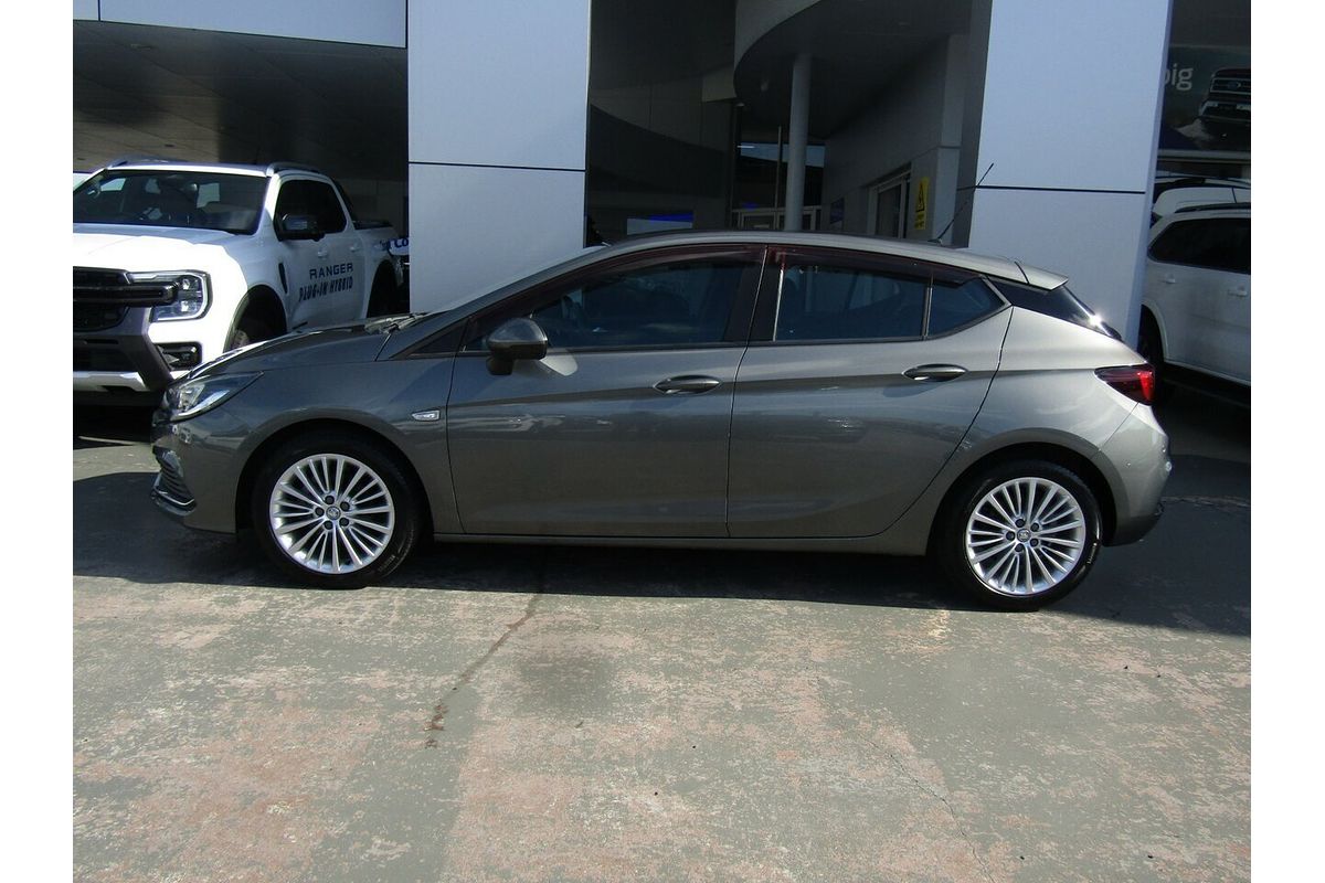 2017 Holden Astra R BK MY17