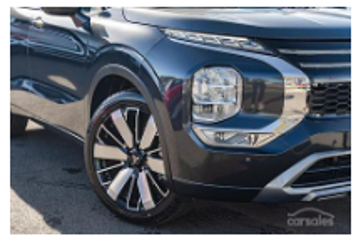 2025 Mitsubishi Outlander Exceed ZM AWD