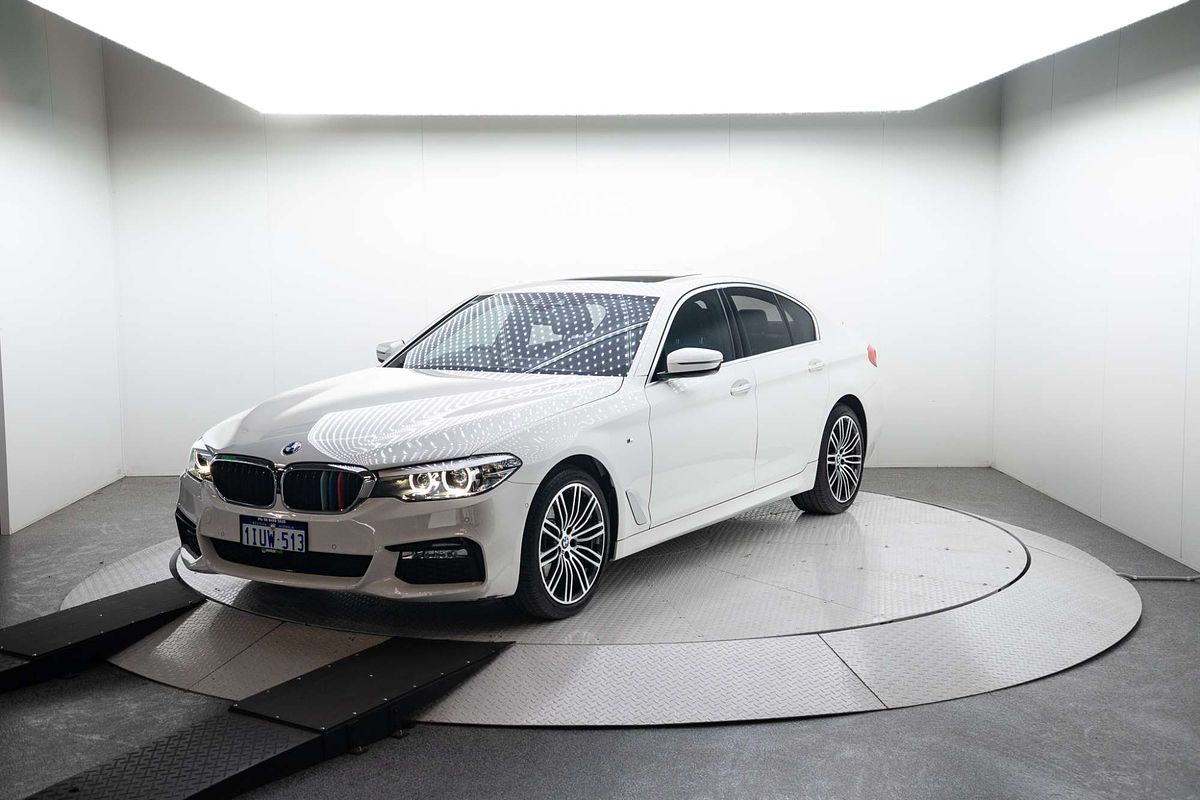 2019 BMW 5 Series 520i M Sport G30