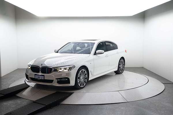 2019 BMW 5 Series 520i M Sport G30