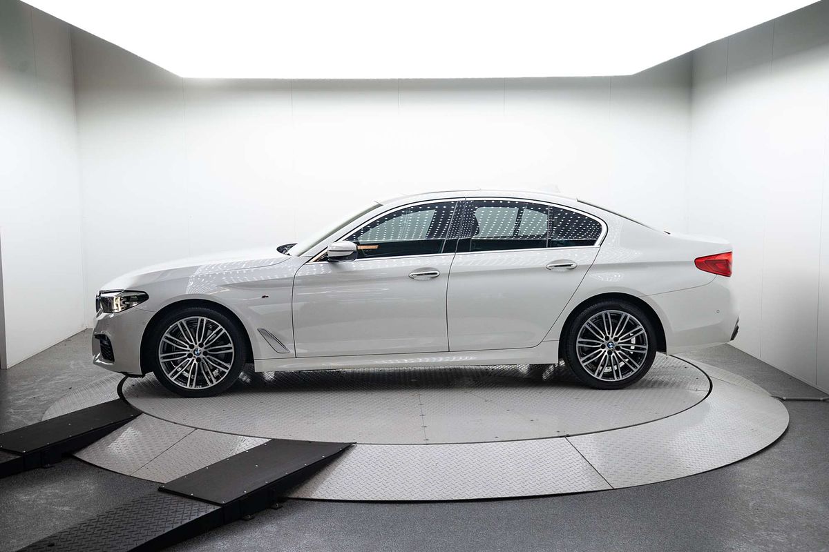 2019 BMW 5 Series 520i M Sport G30