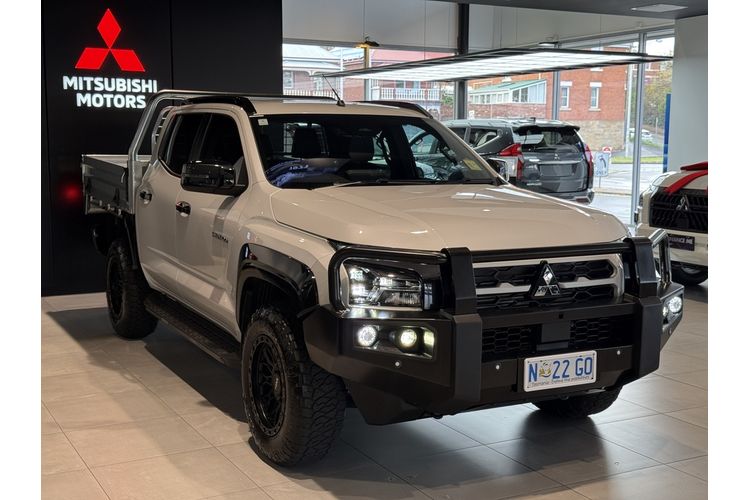 2025 Mitsubishi Triton GSR MV 4X4