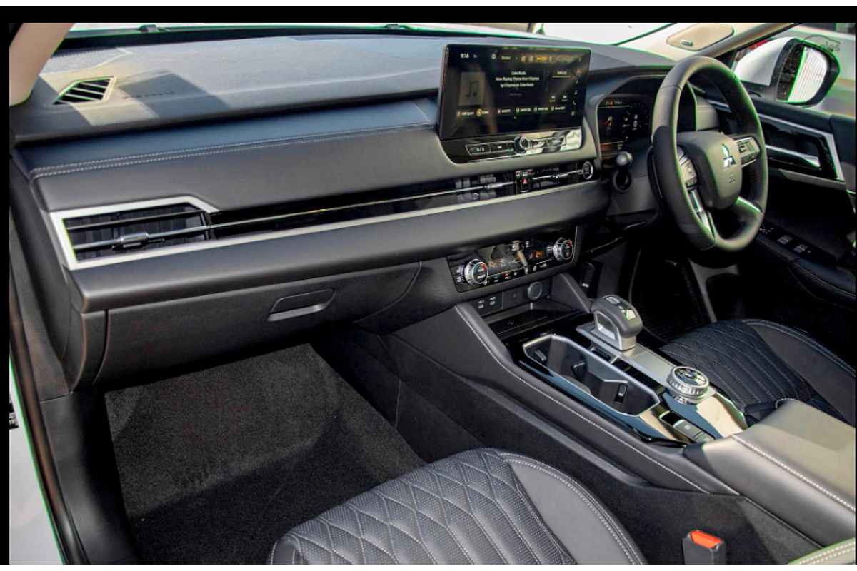 2025 Mitsubishi Outlander Exceed ZM AWD
