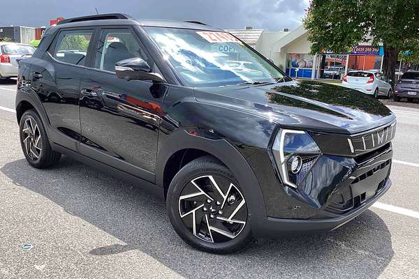 2025 Mahindra XUV3XO AX7L