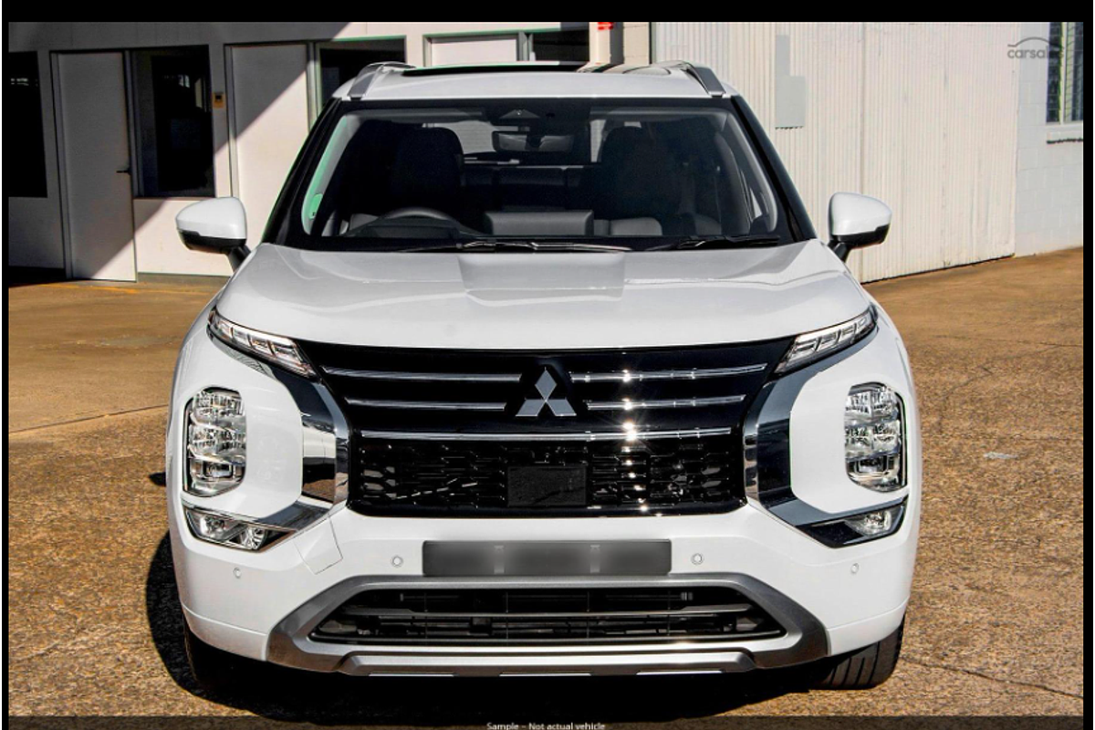 2025 Mitsubishi Outlander Exceed ZM AWD