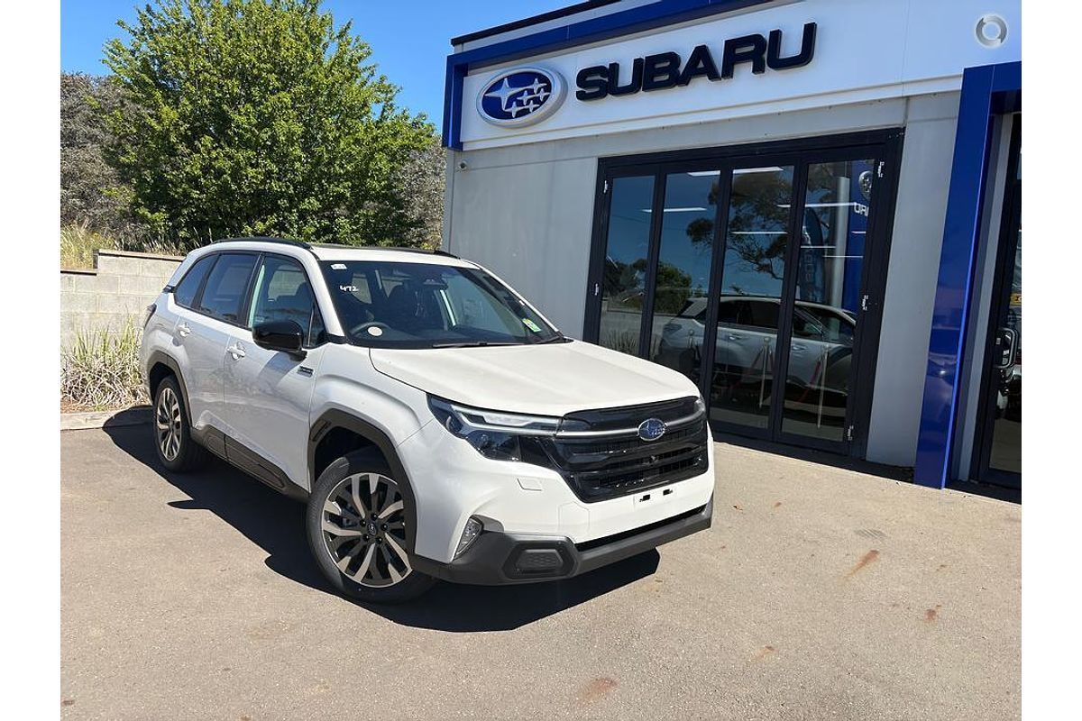 2025 Subaru Forester Hybrid Touring S6