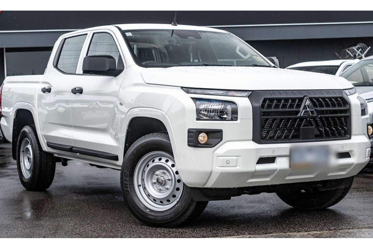 2025 Mitsubishi Triton GLX MV