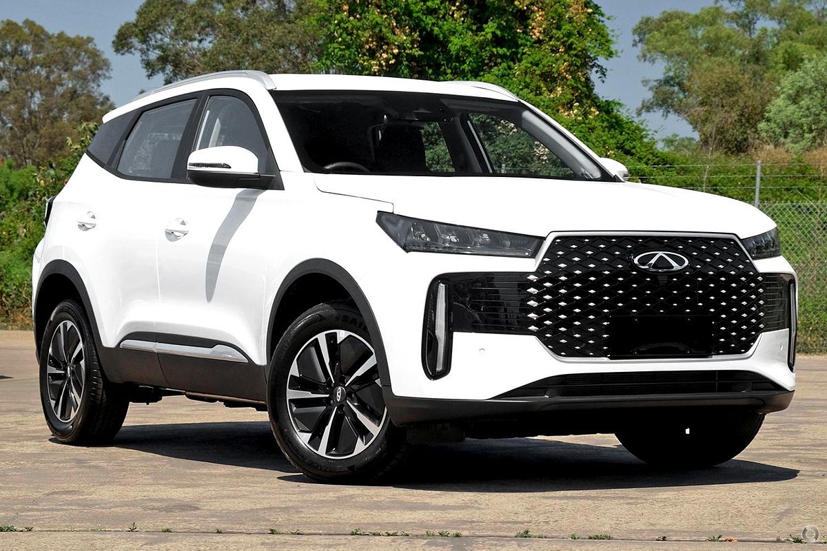 2025 Chery Tiggo 4 Hybrid urban