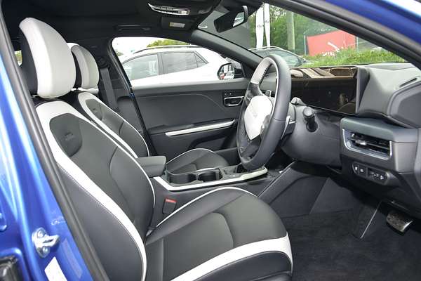 2025 Kia K4 GT-Line CL4m thumb-9