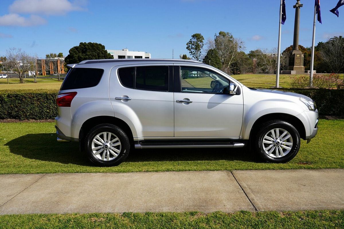 2017 Isuzu MU-X LS-T